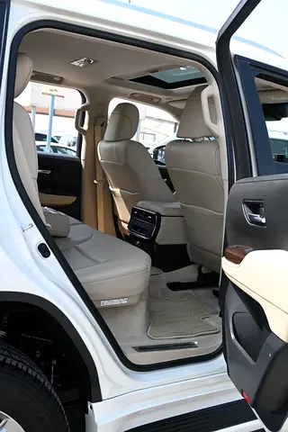 2025 Toyota LAND CRUISER — миниатюра 19