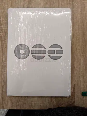 BTS 5th Album - Arirang - Living Legend Version - includes 7 photocards