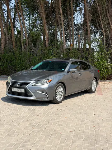 2016 Lexus ES 350 - American Specs - Excellent Condition