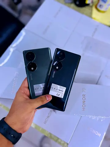 Pair of Honor 70 smartphones - brand new sealed units