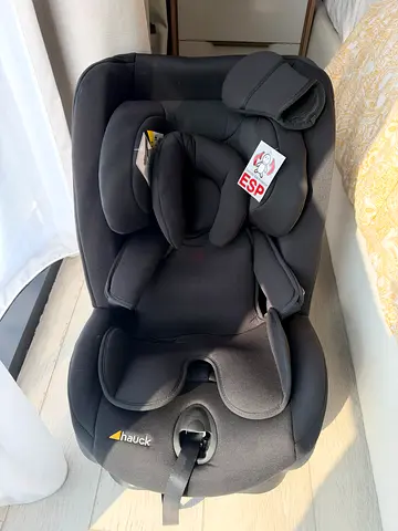 Hauck Rear and Front Facing Child Car Seat incl. ISOFIX Base Varioguard Plus Age 0-18KG