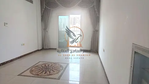 لقطة العمر شقة متميزة للإيجار السنوي بتشطيب ممتاز وتكييف مركزي وحمامين وثلاث بلكونات بموقع استراتيجي وحيوي وجاهزة تماما للسكن الفوري