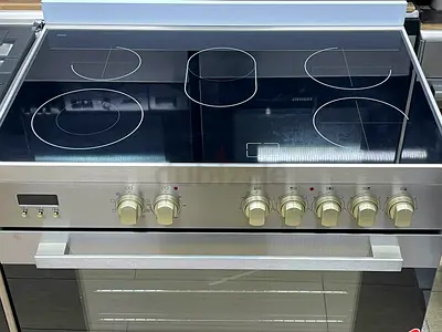 Midea electric cooker 60 cm good condition for sale