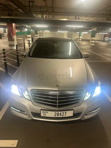 Mercedes-Benz E-Class E 300 Avantgarde 2011 Korean Specs