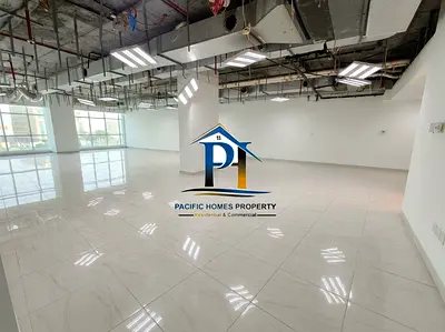 OPEN SPACE OFFICE PRIME LOCATION FOR BUSINESS WITH FREE PARKING ONLY 220