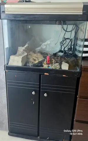 Fish Tank with Cabinet for Sale – Good Storage Space-60×40×40 all accessories included