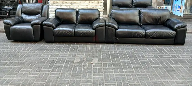 Black Leather 3-Piece Sofa Set with Recliner and 3-Seater