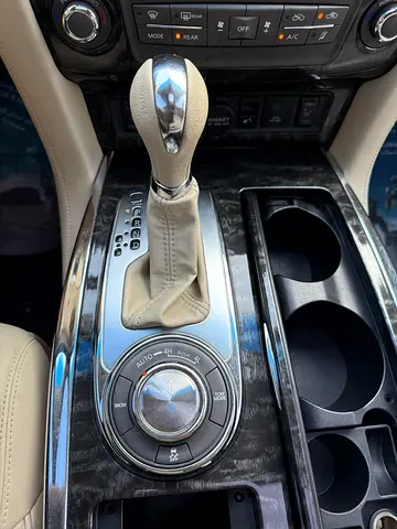 2014 Infiniti QX80 照片 10
