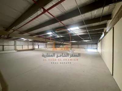 مستودع للإيجار بالجرف الصناعية 2 6,000 قدم² ميزانين واسع فاير سيستم حديث موقع مميز وسهل الوصول
