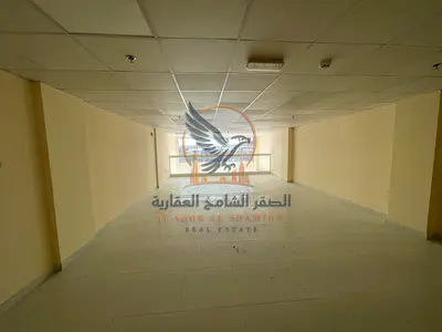 عنوان مميز للإعلان معرض 1800 قدم الصناعية 2 شارع رئيسي ميزانين 800 قدم فاير سيستم حديث موقع مميز