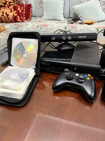 Xbox 360 And 360 Slim