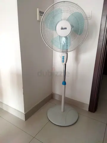 Ikon standing pedestal fan - good working condition