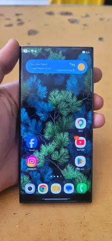 Samsung Galaxy smartphone in good working condition