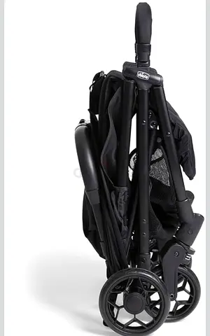 Compact fold Chicco stroller - good condition