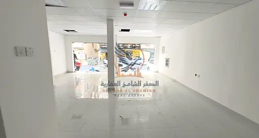 محل للإيجار في الصناعية 2 – عجمان | خلف أسواق الإمارات | شارع رئيسي | 586 قدم مربع | 40,000 درهم