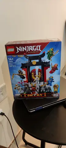 LEGO Ninjago Legacy 71866 - Ninja Character Display (sealed, 447 pcs)