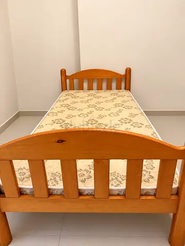 Single wooden bed frame