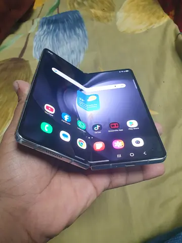 Foldable Samsung Galaxy Z - Used, Working