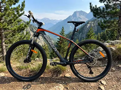Carbon Brand New MTB Size 27.5 Shimano Deore 12*1 speed Hydraulic disc brakes No issue