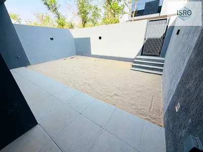 Brand NEW || 4-BHK with Maid Room || Garden || Middle unit || Saro