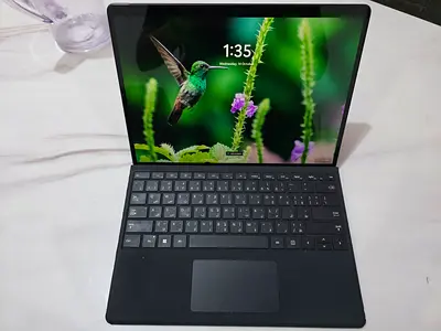 Microsoft Surface Pro 8 | Core i5 | 8GB RAM | 256GB SSD | Full Set + Pen
