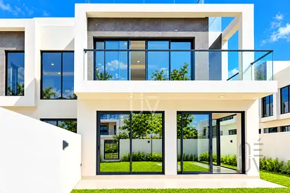 Spacious 6Br Corner Villa | Single Row | Vacant