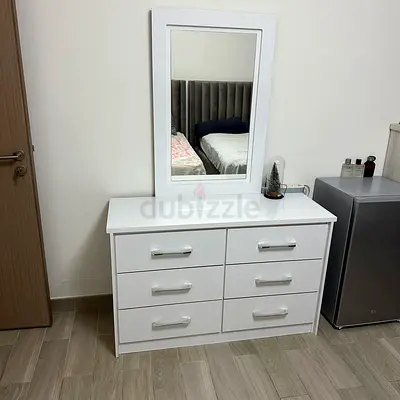 White 6-Drawer Dresser with Mirror - Good Condition