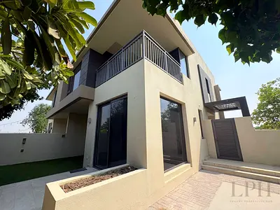 5 Bedroom | Vacant | Landscaped Garden