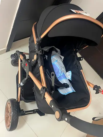 Not used 3-in-1 baby stroller with bassinet and storage