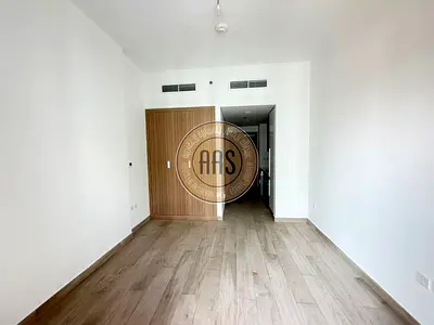 Very nice studio availabel just 43k in 4 cheques