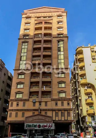 🏢 فرصة استثمارية مميزة | بناية للبيع في عجمان