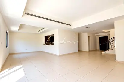 End unit | Spacious layout | Amazing community