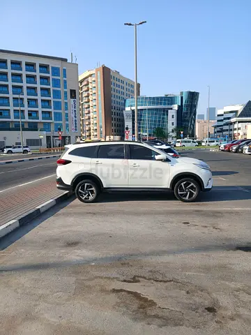 2022 Toyota Rush EX GCC Specs