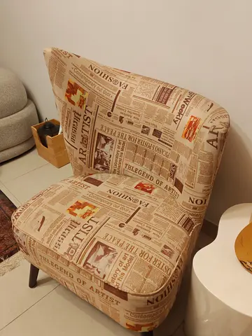 Classic chair (pair)