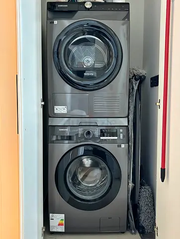 Samsung 8 Washer & Dryer Set , Rarely Used , DELIVERY + WARRANTY
