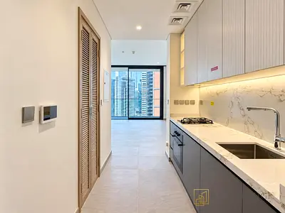 CLOSE TO OP || MID-FLOOR || SPACIOUS LAYOUT
