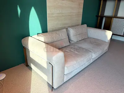 Luxury Italian Leather Sofa by Rugiano