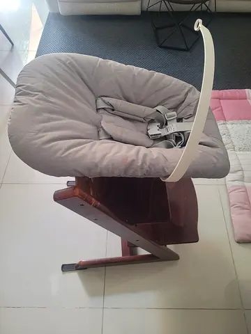 New Tripp Trapp newborn seat with harness - neutral grey