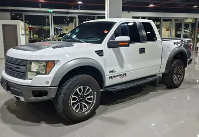 2014 Ford F-150 Raptor GCC Specs single owner original pint