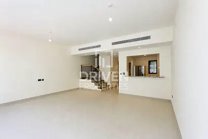 Corner Townhouse | Ready to Move in | Large Plot