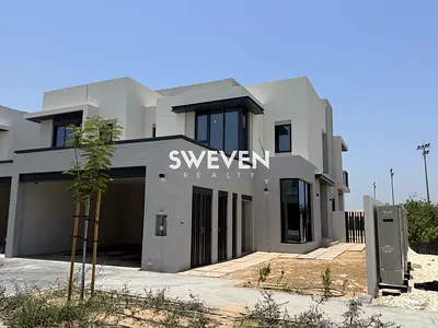 SINGLE ROW | LARGE PLOT | CLOSED KITCHEN | CORNER UNIT | VASTU UNIT