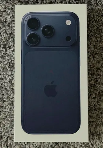 iPhone 17 Promax 256G Deep Blue NEW TDRA 4100 AED