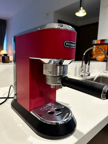 Delongi Coffee Machine