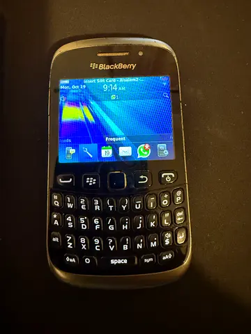 Blackberry Curve 9320