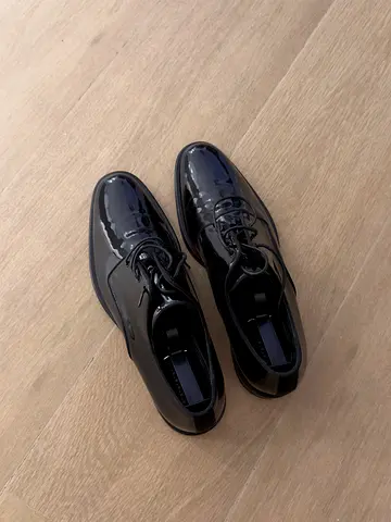 Dolce & Gabbana Patent Leather Derby Shoes – Black – Size 8