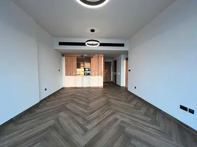 Luxury 1BR | Spacious | Brand New | Balcony