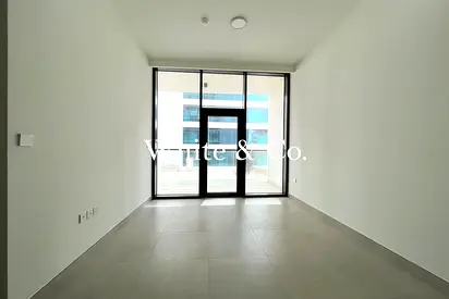 Brand New | Lower Floor | Community View