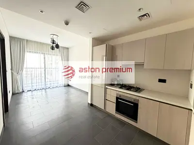 Pool View | Midfloor | Unfurnished | Ready to move