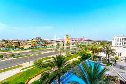Pool View | Sunny Apartment | Ready to Move In