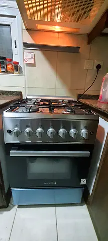 Daewoo Stainless Steel Gas Cooker with Oven
